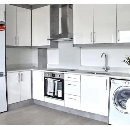 Cozy 2 Bedrooms Apartment Canvey Island Esterno foto